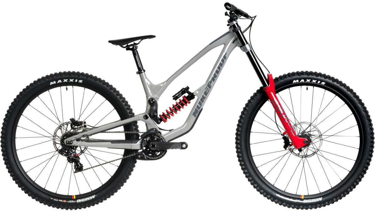 Bargain deal downhill descent bike